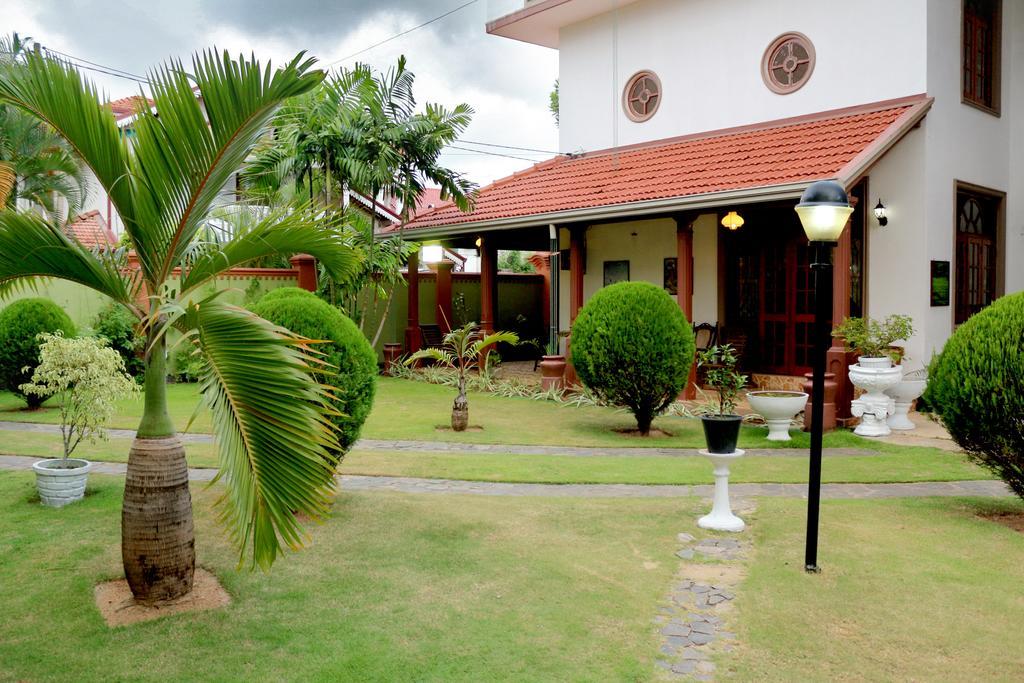 The Norfolk Heritage Airport Villa Katunayaka Стая снимка