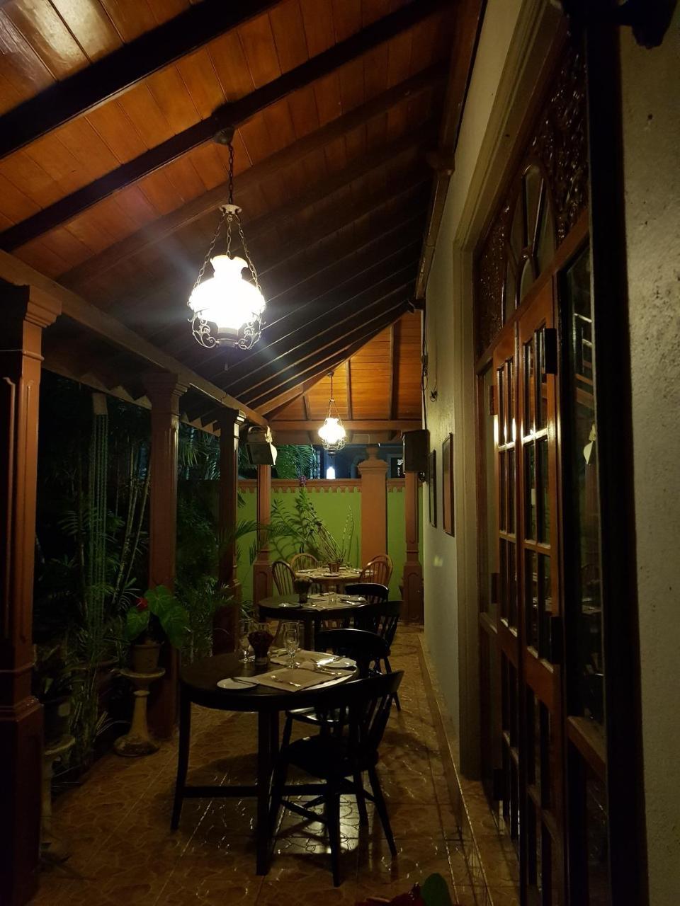 The Norfolk Heritage Airport Villa Katunayaka Екстериор снимка